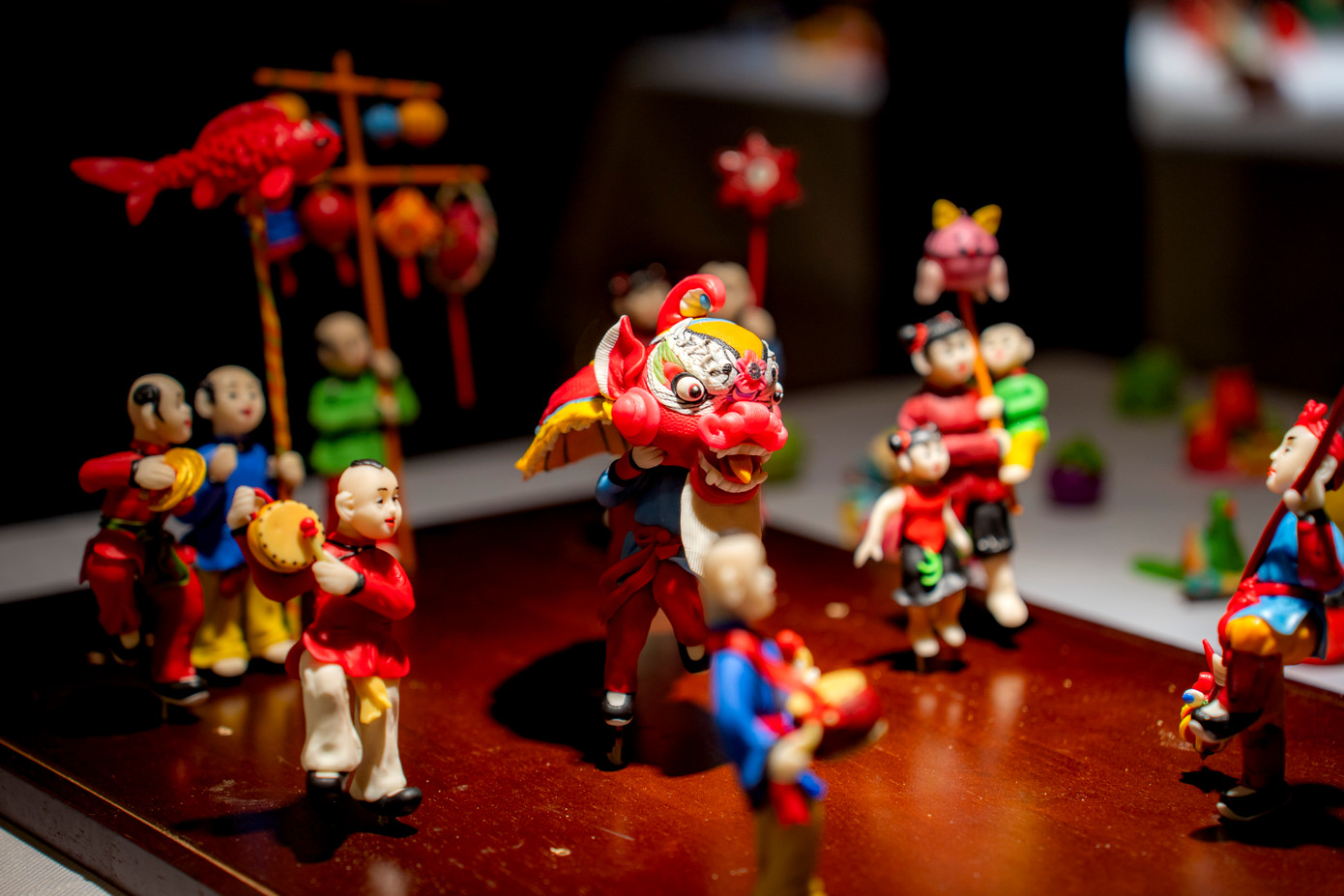 Trưng bày tạo hình con giống bột của nghệ nhân đến từ Hà Nội Đặng Văn Hậu. (Ảnh: Đình Hoàng)