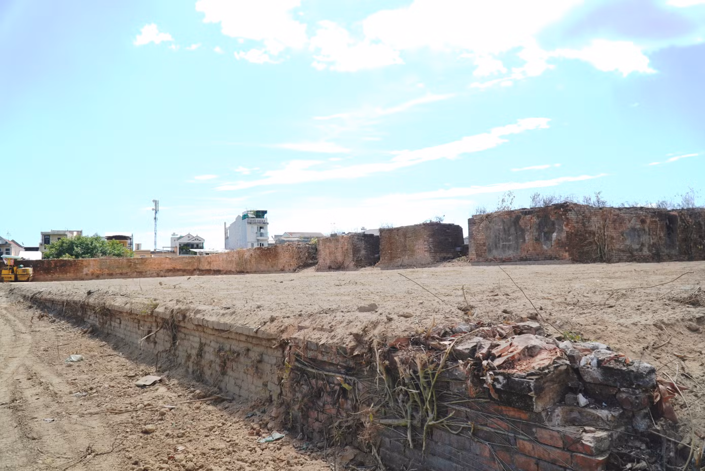 Theo ông Hoàng Việt Trung - Giám đốc Trung tâm Bảo tồn Di tích Cố đô Huế, sau khi tiếp nhận khu vực Thượng thành, đơn vị sẽ phối hợp với chính quyền các địa phương và người dân khu vực Thành nội Huế cùng chung tay bảo vệ di sản, giữ gìn tính nguyên trạng của di tích, chống tái lấn chiếm và bảo đảm vệ sinh môi trường.