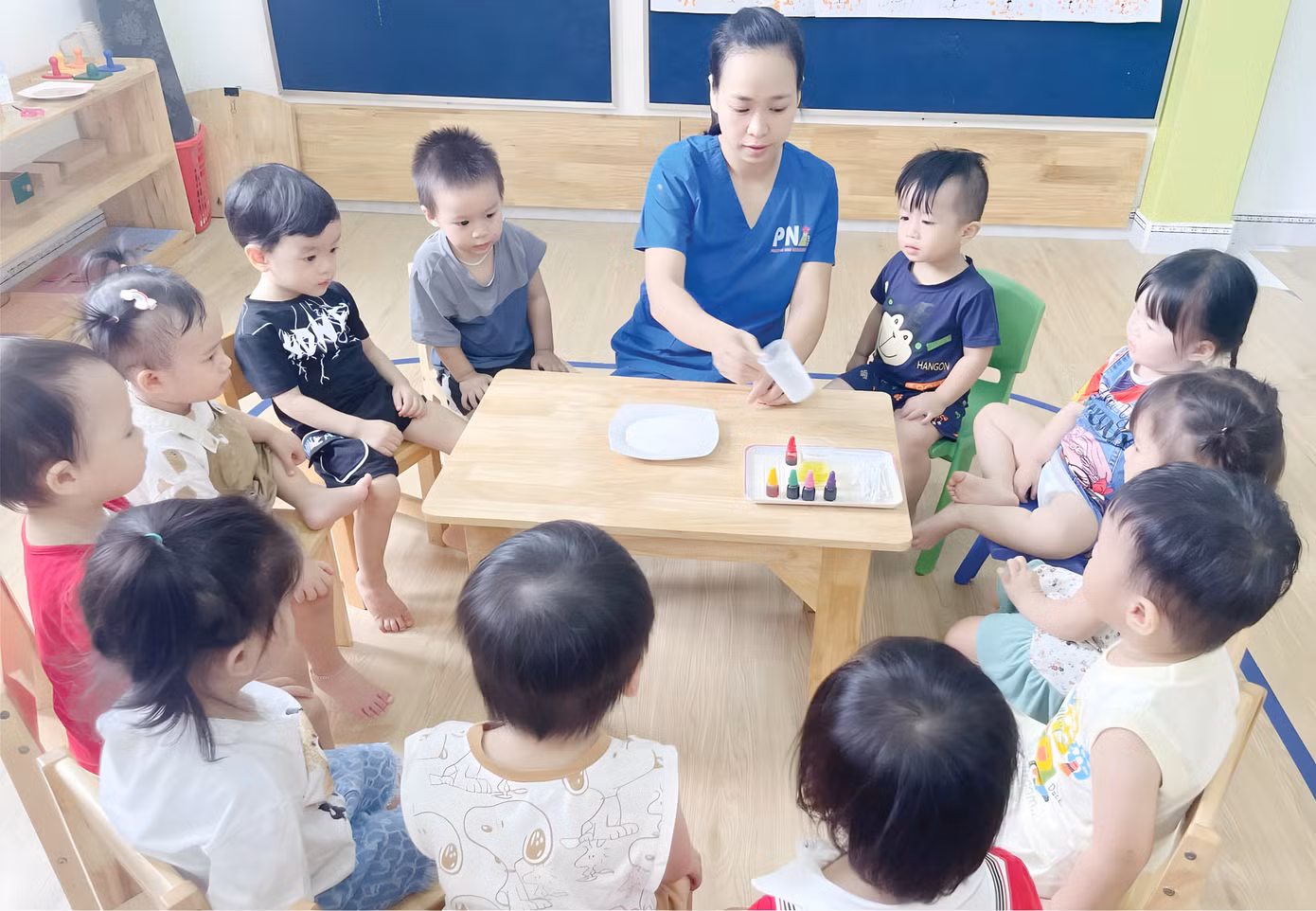 Áp lực công việc cao, mức lương thấp, khung chính sách đãi ngộ chưa điều chỉnh, chưa đảm bảo tương xứng với đặc thù công việc vất vả... là nguyên nhân khiến nhiều giáo viên mầm non tại TT-Huế nghỉ việc thời gian gần đây. Ảnh minh họa Áp lực công việc cao, mức lương thấp, khung chính sách đãi ngộ chưa điều chỉnh, chưa đảm bảo tương xứng với đặc thù công việc vất vả... là nguyên nhân khiến nhiều giáo viên mầm non tại TT-Huế nghỉ việc thời gian gần đây. Ảnh minh họa