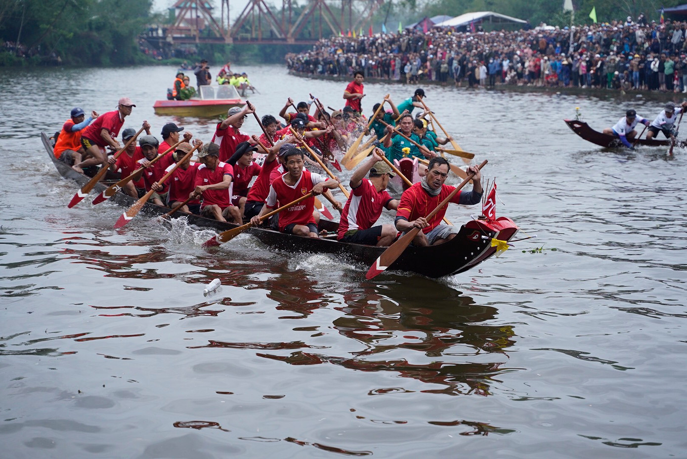 Ngoài ý nghĩa tâm linh cầu cho mưa thuận gió hòa, mùa màng bội thu, quê hương thái bình, việc duy trì và tổ chức hội đua nhằm bảo tồn và phát triển môn thể thao truyền thống của địa phương, khích lệ tinh thần rèn luyện sức khỏe trong nhân dân, tăng cường kỹ năng phòng chống thiên tai, mưa lũ.