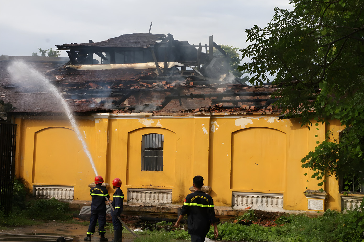Cách đây hơn 1 năm, vào chiều 17/8/2022, tại khu nhà triển lãm hiện vật thời kỳ kháng chiến chống thực dân Pháp thuộc Bảo tàng Lịch sử tỉnh TT-Huế xảy ra hỏa hoạn.