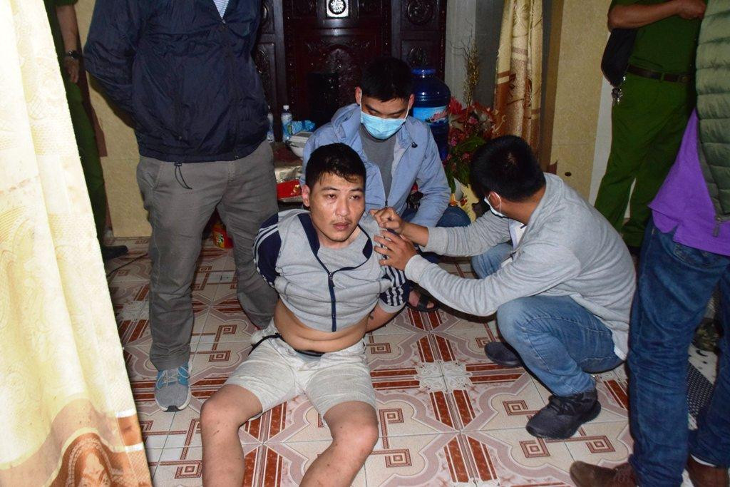 Bình khai mua ma túy từ Quảng Trị đưa vào Huế để sử dụng và tổ chức mua bán trái phép. Bình khai mua ma túy từ Quảng Trị đưa vào Huế để sử dụng và tổ chức mua bán trái phép.