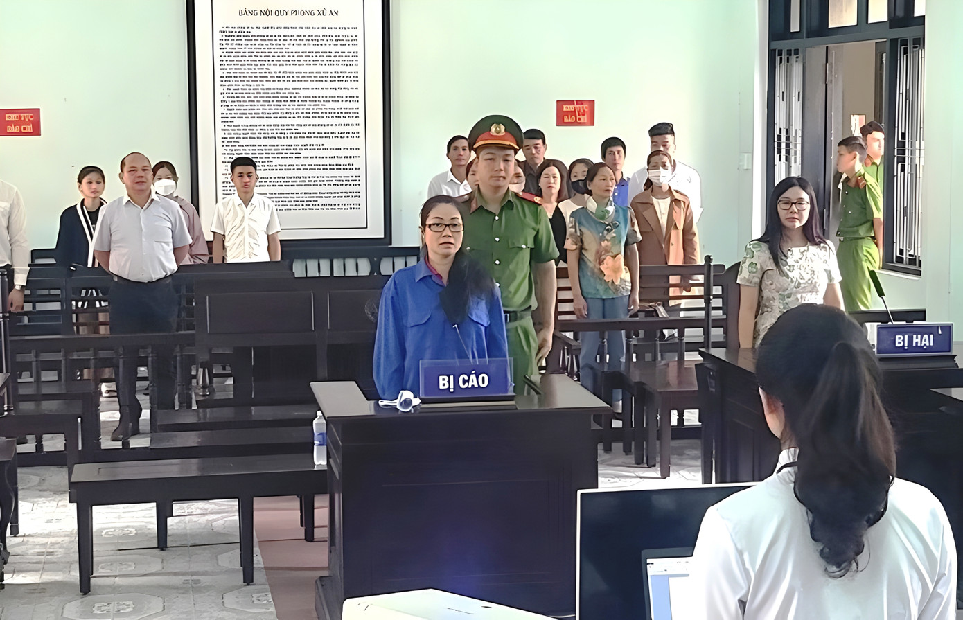 Bị cáo Hồ Thị Phương Lan tại tòa. Bị cáo Hồ Thị Phương Lan tại tòa.