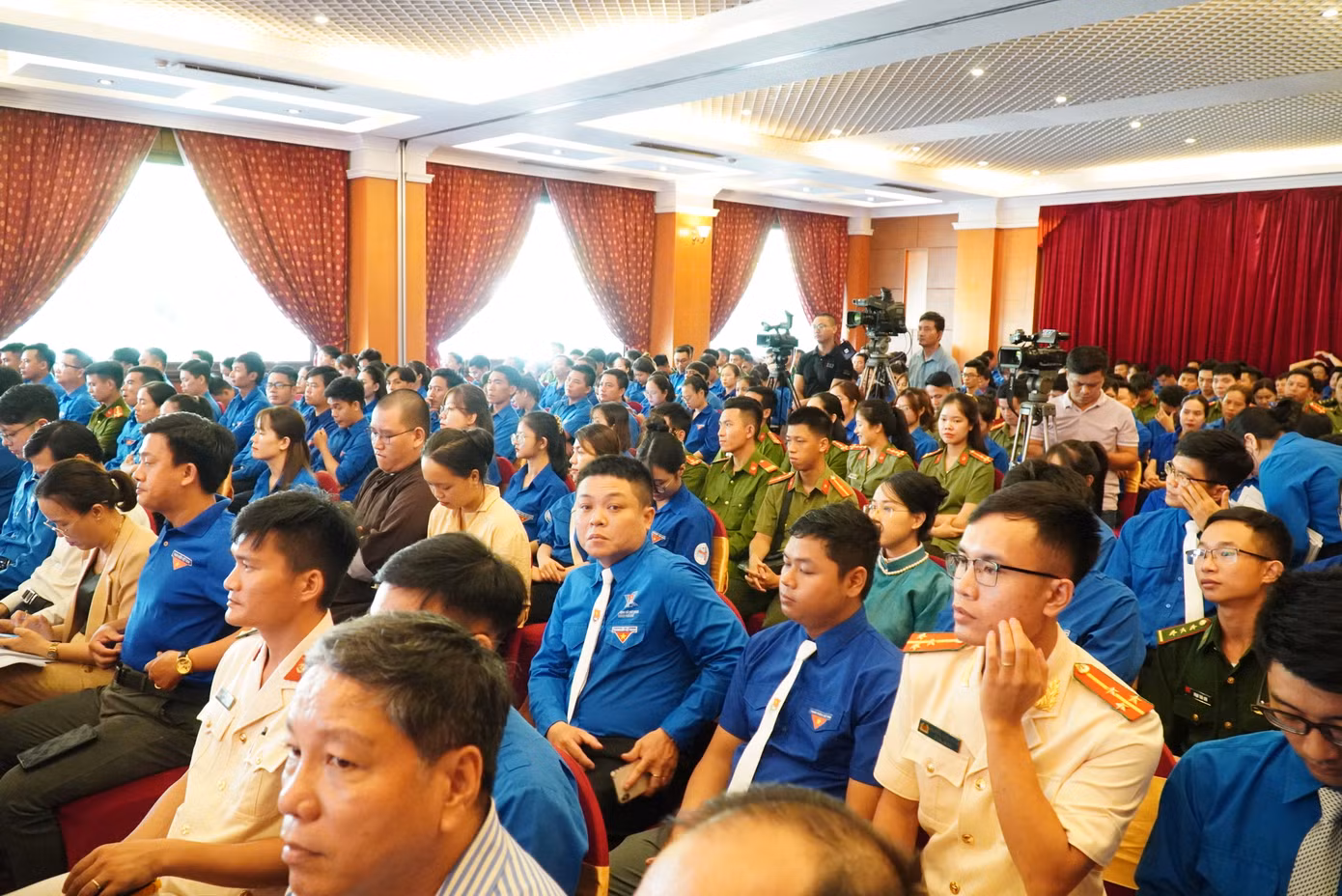 Quang cảnh buổi đối thoại.