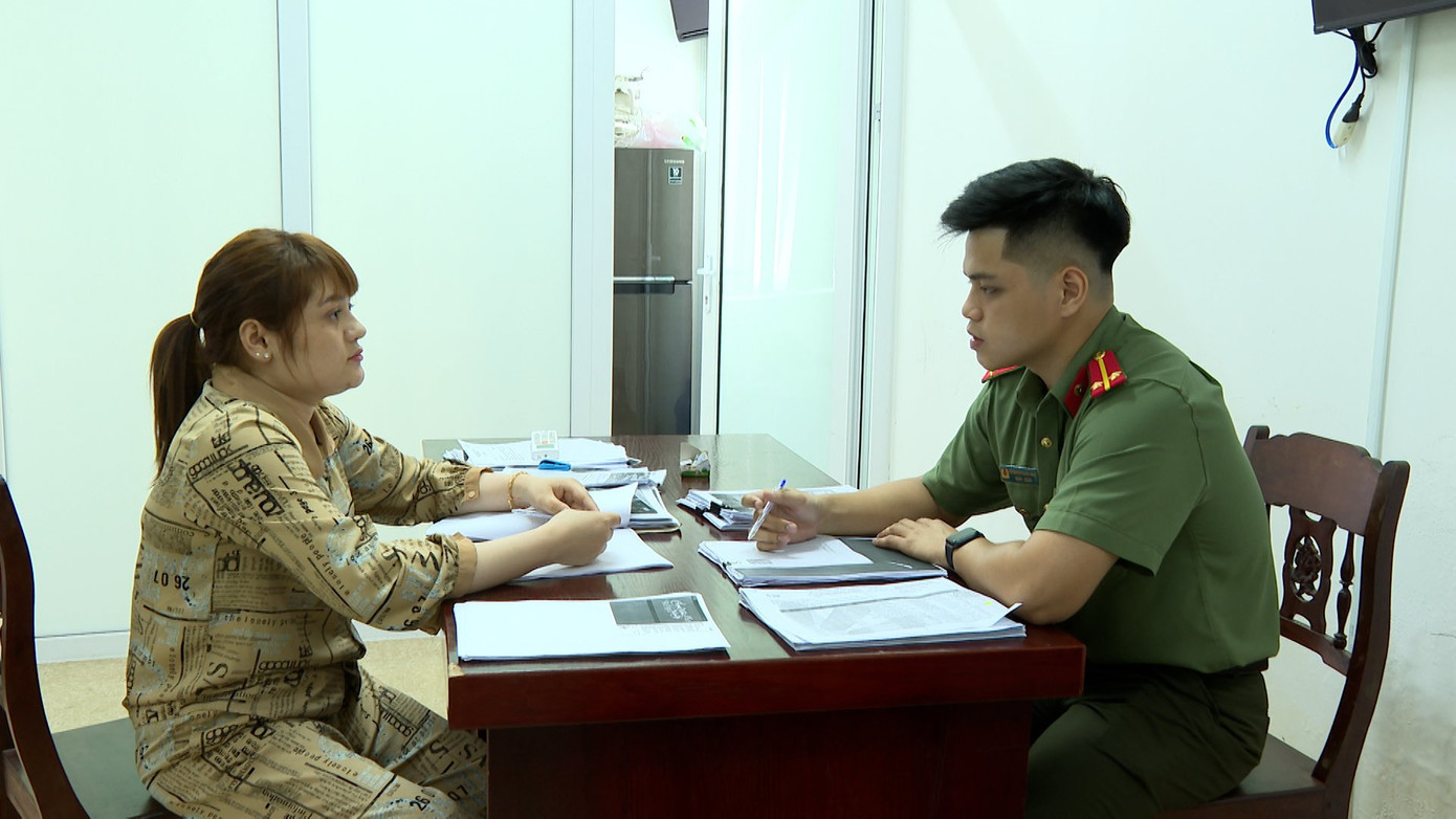 Trương Thị Thùy Trinh được xác định là đối tượng cầm đầu vụ mang thai hộ vì mục đích thương mại. Trương Thị Thùy Trinh được xác định là đối tượng cầm đầu vụ mang thai hộ vì mục đích thương mại.