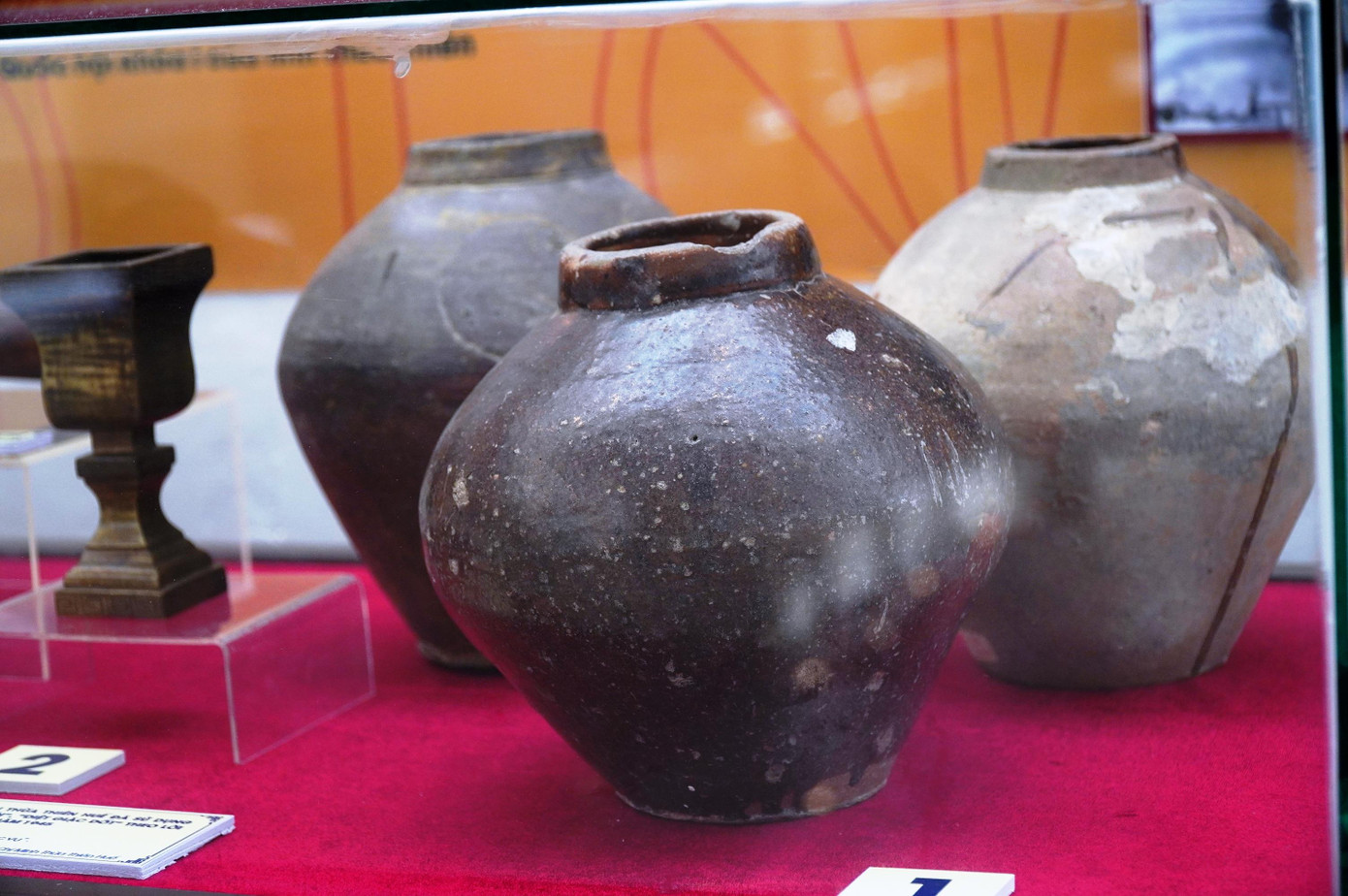 Những hiện vật quý khác được giới thiệu đến công chúng.