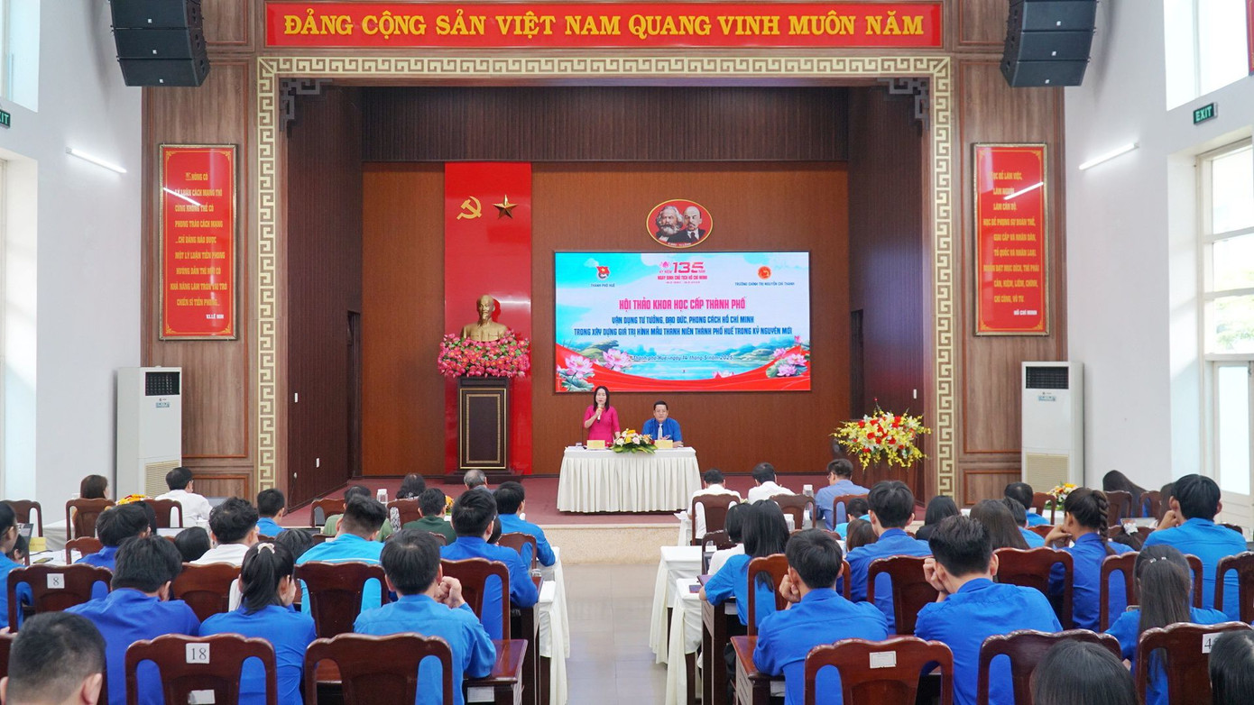 Quang cảnh hội thảo.