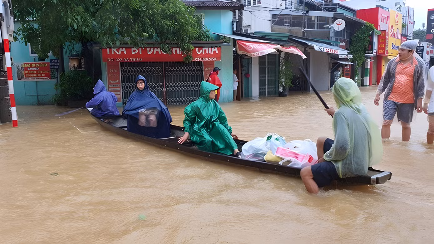 Mưa lớn kéo dài trong 10 ngày tới có nguy cơ gây ngập lụt tại TT-Huế.