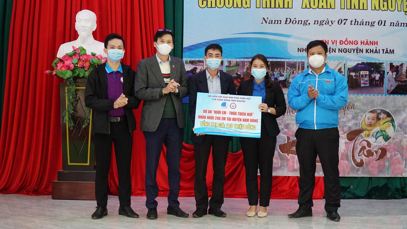 Chính thức khởi động dự án "Nuôi em - TT-Huế" tại vùng cao Nam Đông Chính thức khởi động dự án "Nuôi em - TT-Huế" tại vùng cao Nam Đông