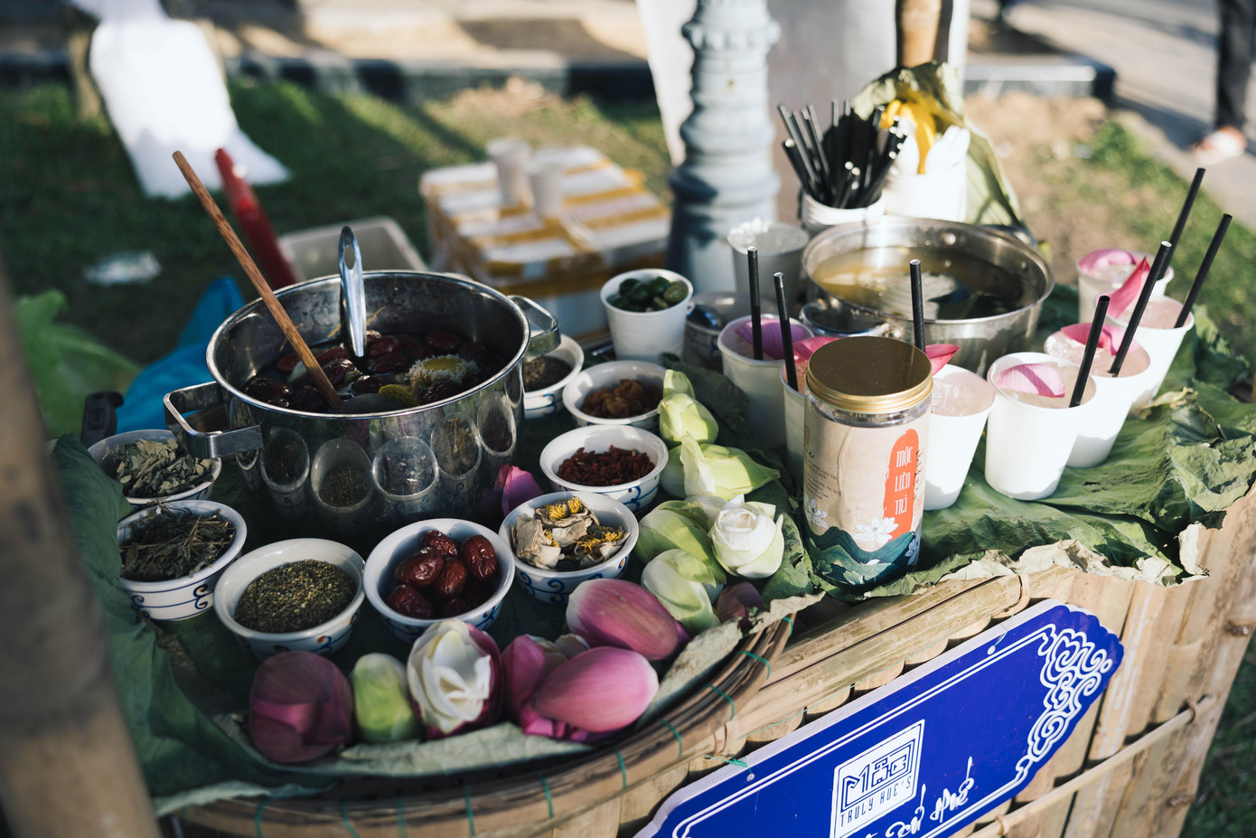 Các món ẩm thực lấy cảm hứng, chất liệu từ sen Huế. Ảnh: Nguyễn Đình Chiến