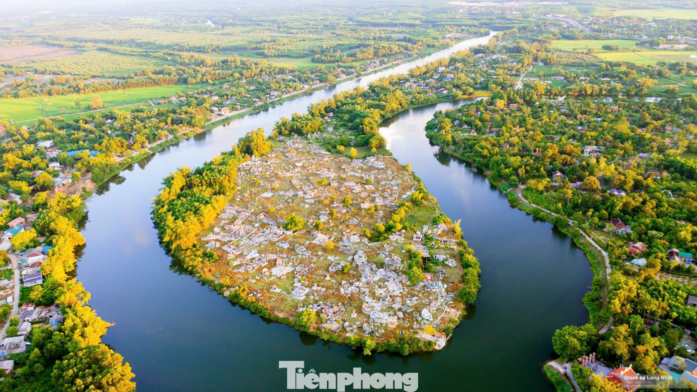 Bộ Văn hóa, Thể thao và Du lịch vừa có công văn gửi UBND tỉnh Thừa Thiên-Huế (TT-Huế) về việc thống nhất lập hồ sơ Di tích Quốc gia đặc biệt đối với di tích Làng cổ Phước Tích, xã Phong Hòa, huyện Phong Điền.