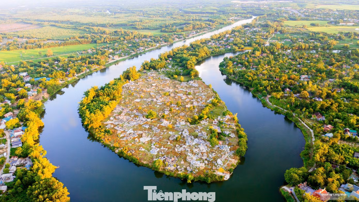 Bộ Văn hóa, Thể thao và Du lịch vừa có công văn gửi UBND tỉnh Thừa Thiên-Huế (TT-Huế) về việc thống nhất lập hồ sơ Di tích Quốc gia đặc biệt đối với di tích Làng cổ Phước Tích, xã Phong Hòa, huyện Phong Điền.