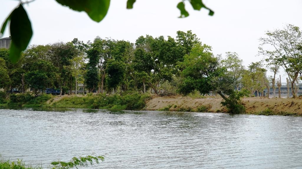 Cồn Dã Viên từng được dùng để tổ chức trận thư hùng sinh tử giữa hàng chục con voi và hổ dưới thời chúa Nguyễn Phúc Khoát Cồn Dã Viên từng được dùng để tổ chức trận thư hùng sinh tử giữa hàng chục con voi và hổ dưới thời chúa Nguyễn Phúc Khoát