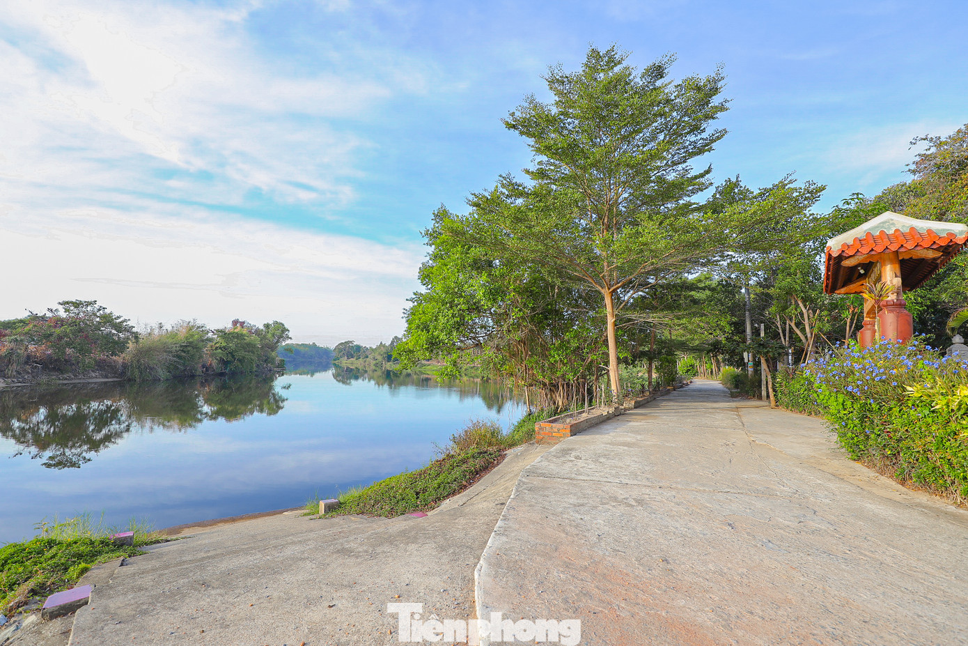 Theo sử liệu, làng Phước Tích được thành lập từ năm 1470, dưới thời vua Lê Thánh Tông. Tên ban đầu của làng là Phúc Giang. Đến thời Tây Sơn, làng Phúc Giang được đổi tên thành Hoàng Giang.