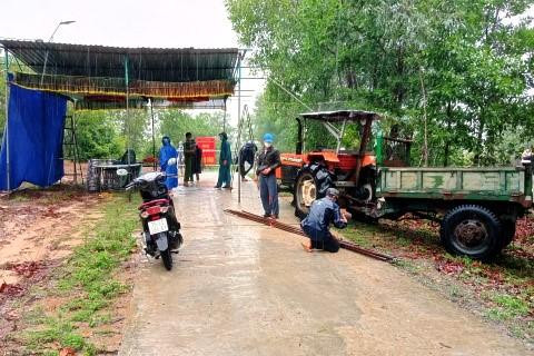 Lập chốt kiểm soát y tế tại xã Phong Hòa