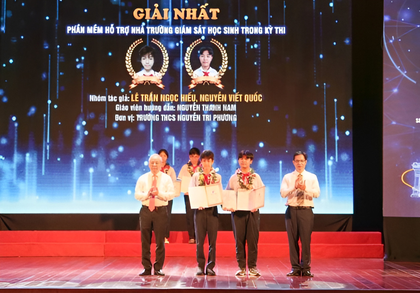 Những đề tài tiêu biểu thi sáng tạo thanh thiếu niên, nhi đồng tỉnh TT-Huế năm 2024 đã được biểu dương, khen thưởng. Ảnh: H. Thương