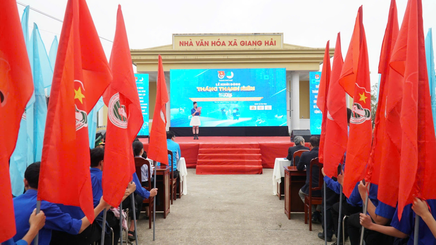 Hơn 500 cán bộ, đoàn viên, thanh niên Huế tham gia lễ khởi động