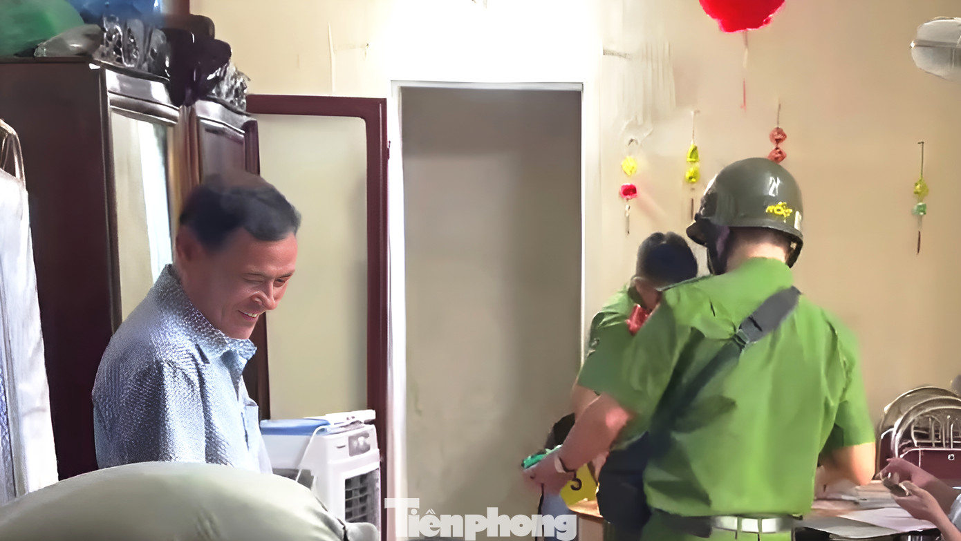 Hai đối tượng Ngô Văn Trí và Nguyễn Thị Thanh Loan. Hai đối tượng Ngô Văn Trí và Nguyễn Thị Thanh Loan.