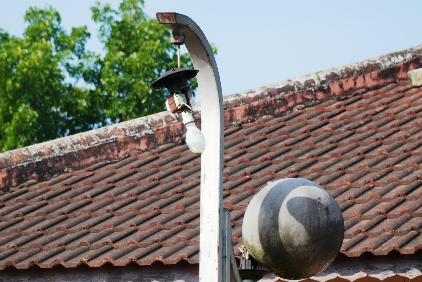 Hệ thống chiếu sáng tại Trung tâm bị hư hỏng.