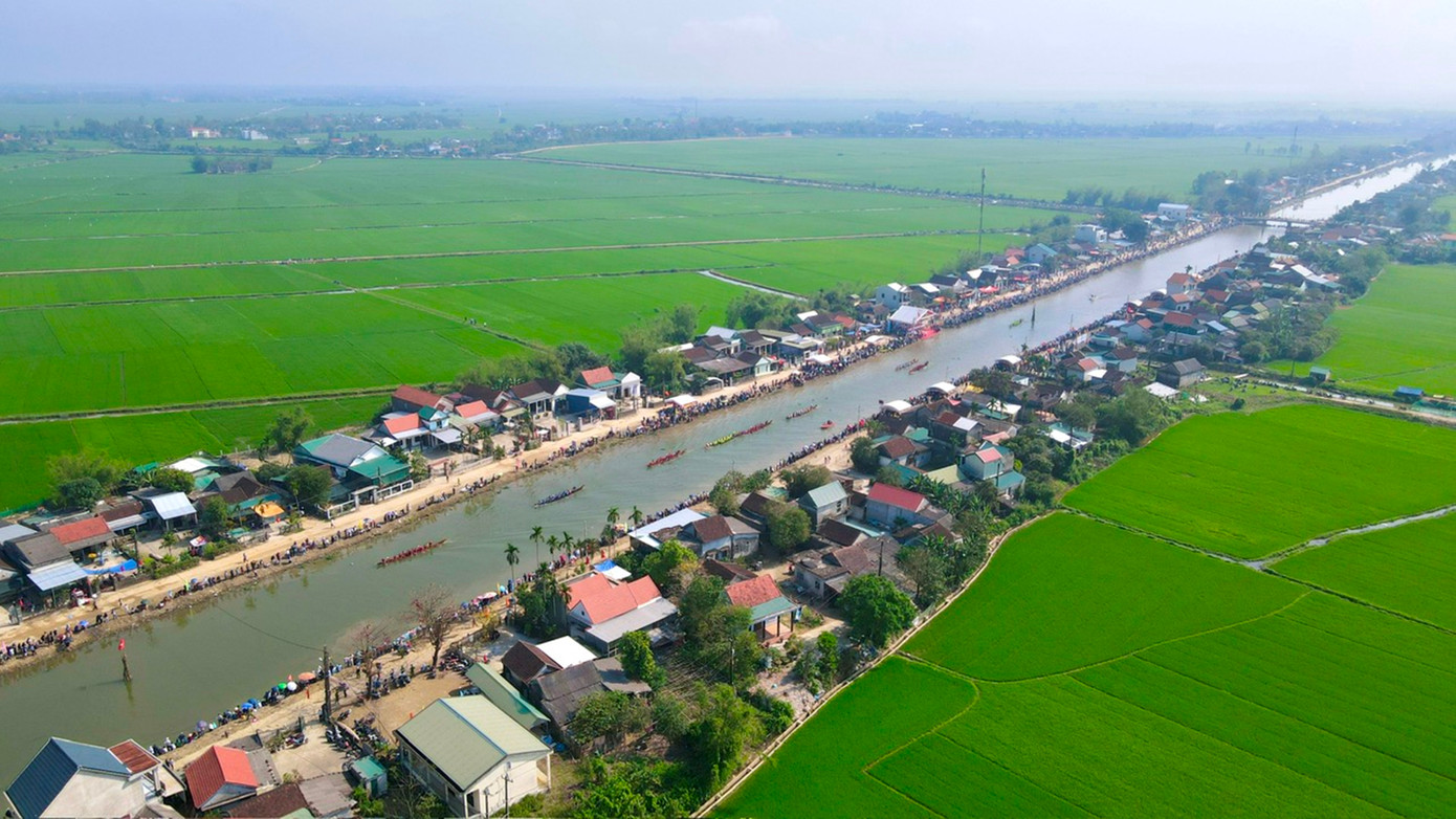Nơi tổ chức giải là vùng quê ruộng đồng, sông nước hữu tình. Nơi tổ chức giải là vùng quê ruộng đồng, sông nước hữu tình.