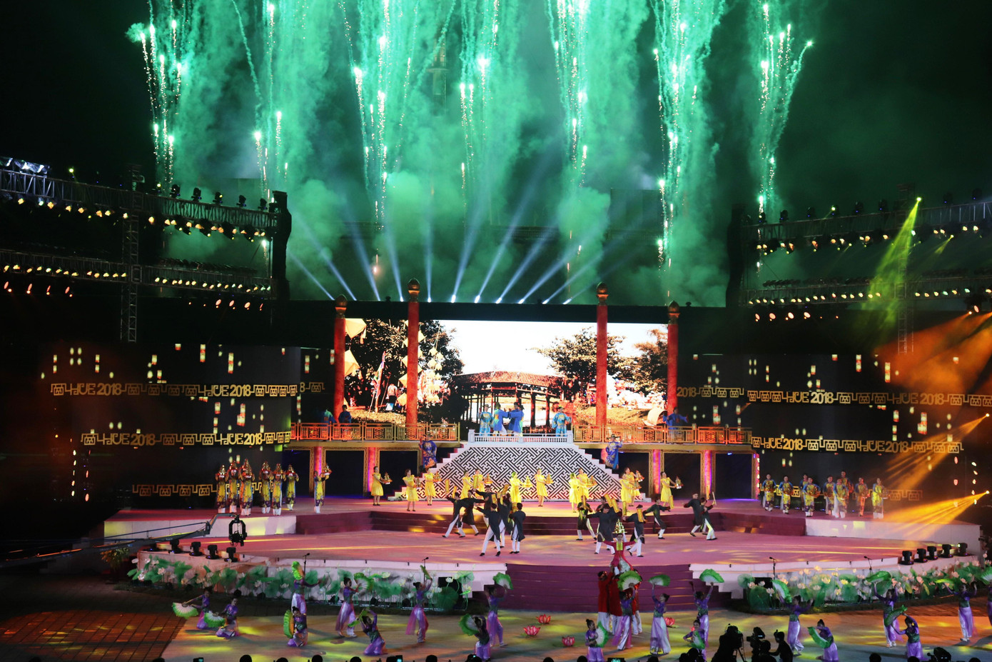 Festival Huế 2022 sẽ có nhiều thay đổi về cách tổ chức trong năm 2022. Festival Huế 2022 sẽ có nhiều thay đổi về cách tổ chức trong năm 2022.