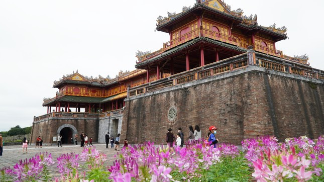 Chương trình áp dụng cho du khách là người Việt Nam, người dân địa phương. Chương trình áp dụng cho du khách là người Việt Nam, người dân địa phương.