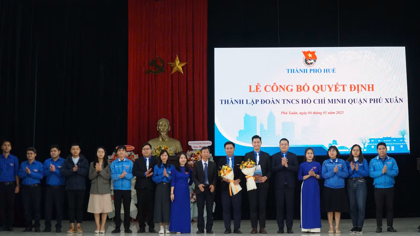 Ra mắt Ban Chấp hành lâm thời Quận Đoàn Phú Xuân, TP. Huế.