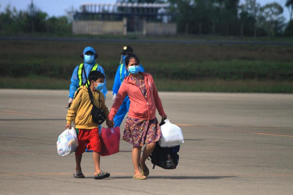 Mặc dù không bắt buộc cách ly tập trung, nhưng người đến, trở về quê TT-Huế dịp Tết cần tuân thủ các biện pháp phòng, chống dịch như xét nghiệm, cách ly, tự theo dõi sức khỏe tại nhà.
