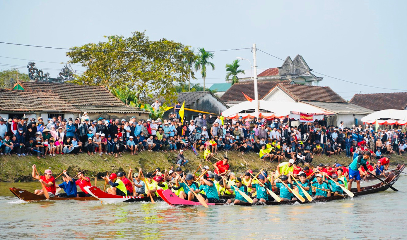Tại giải, các đội tranh tài 1 độ cúng, 1 độ phá và 7 độ tiền, trong đó độ cúng và độ phá thi đấu thể thức 3 vòng 6 tráo, các độ tiền thi đấu 2 vòng 4 tráo. Tại giải, các đội tranh tài 1 độ cúng, 1 độ phá và 7 độ tiền, trong đó độ cúng và độ phá thi đấu thể thức 3 vòng 6 tráo, các độ tiền thi đấu 2 vòng 4 tráo.