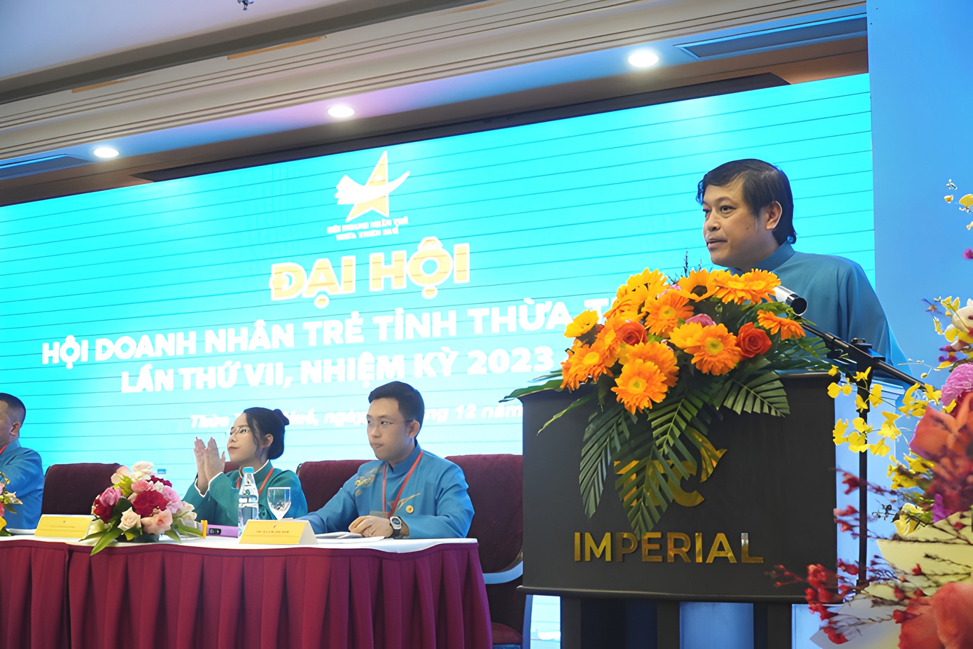 Anh Trần Đức Minh - Chủ tịch Hội DNT TT-Huế khóa VII, phát biểu tại đại hội.