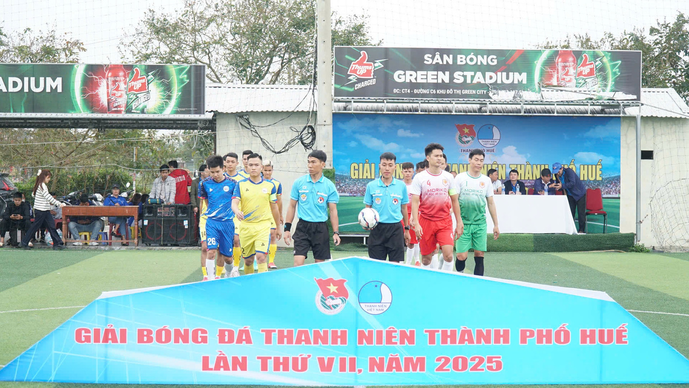 Khai mạc giải bóng đá thanh niên thành phố Huế lần thứ VII - năm 2025. Khai mạc giải bóng đá thanh niên thành phố Huế lần thứ VII - năm 2025.