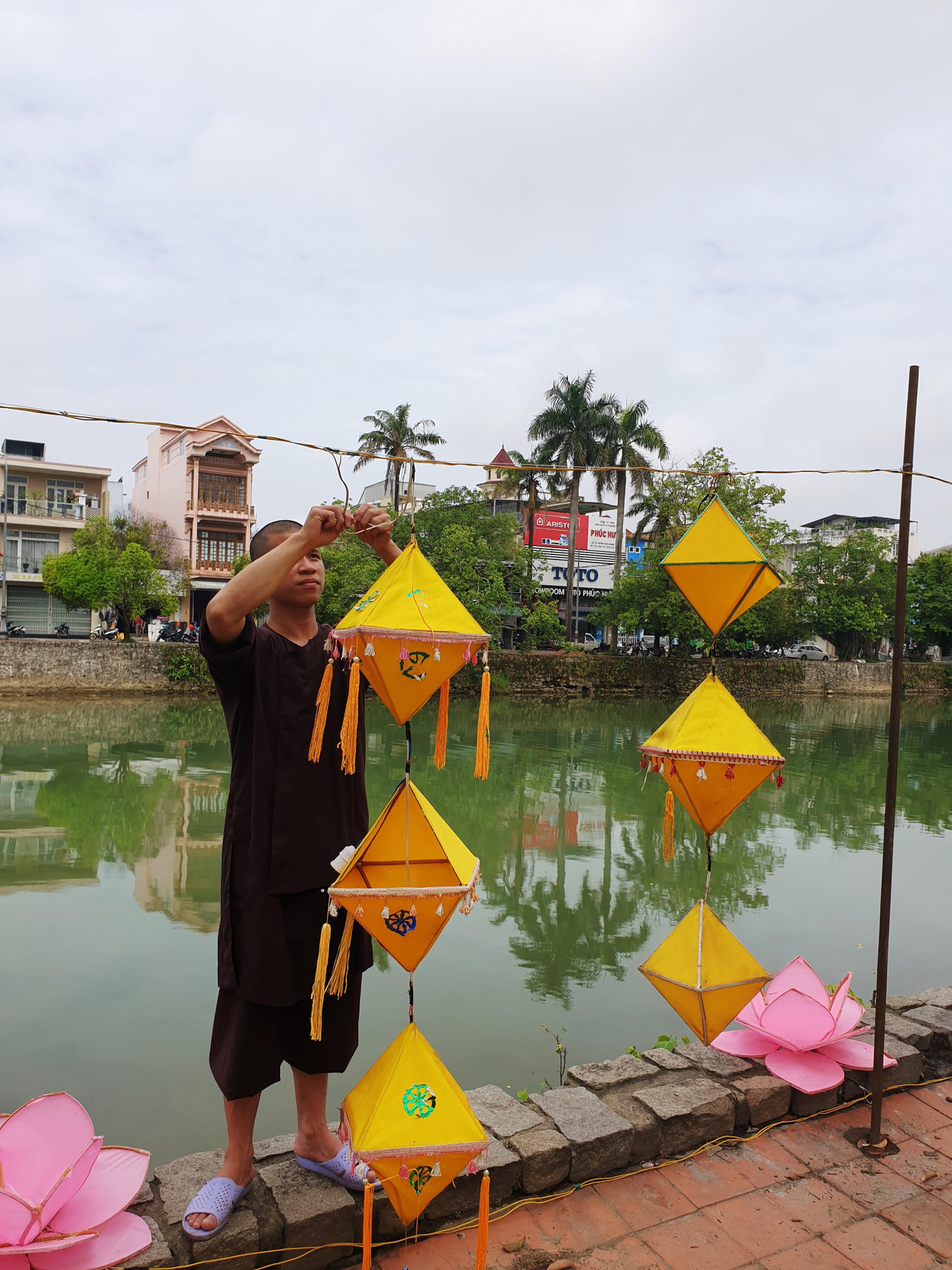 Tất bật các hoạt động chuẩn bị