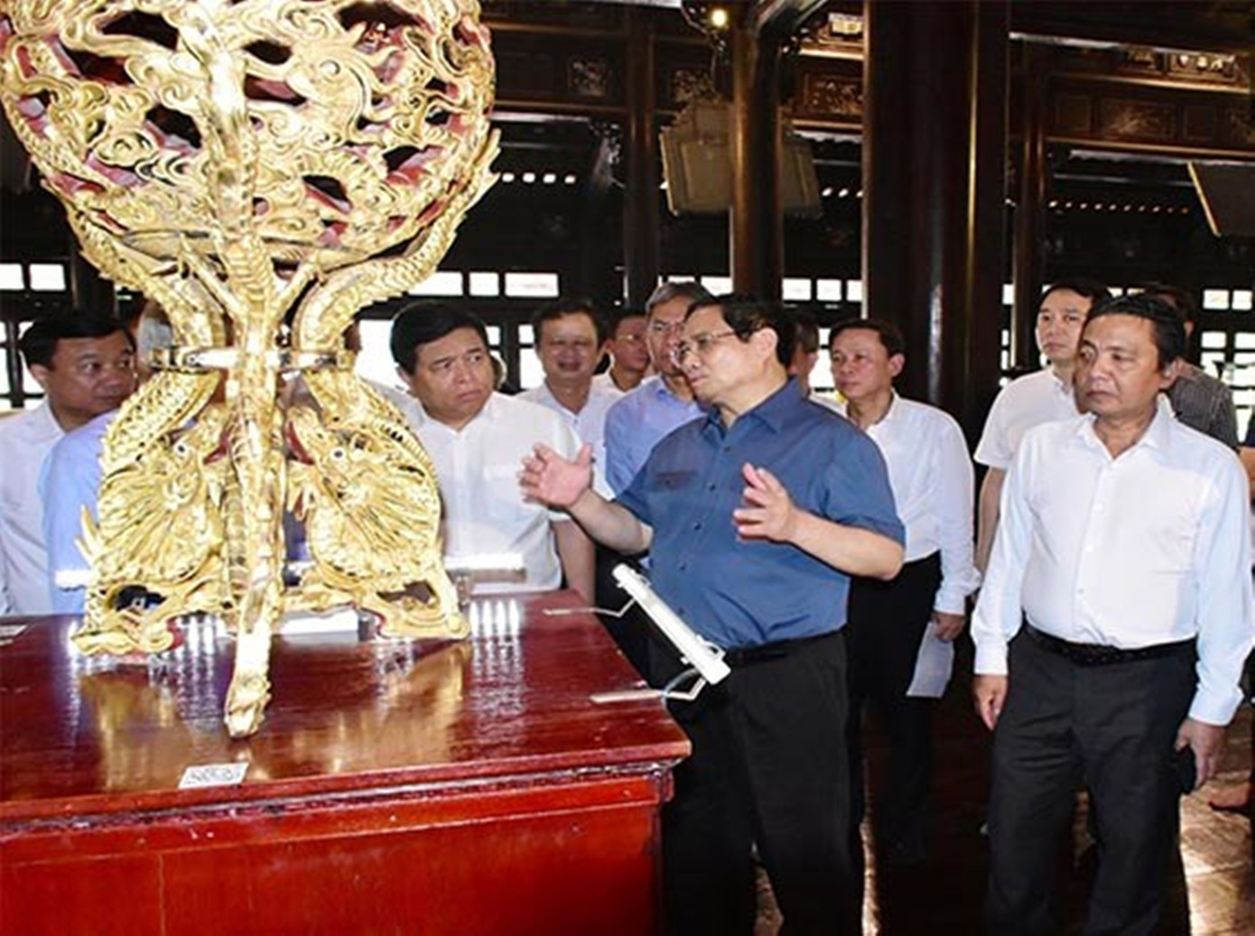 Thủ tướng thăm Bảo tàng Cổ vật Cung đình Huế (Ảnh: CTV) Thủ tướng thăm Bảo tàng Cổ vật Cung đình Huế (Ảnh: CTV)