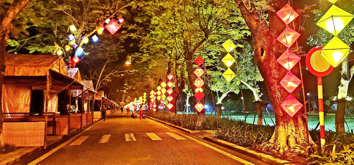 Không gian tổ chức chuỗi chương trình Tết Huế 2023 về đêm. Ảnh: P.T.Đ