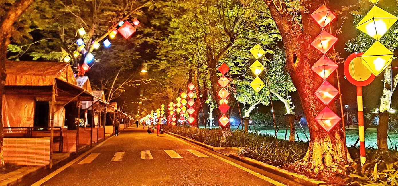 Không gian tổ chức chuỗi chương trình Tết Huế 2023 về đêm. Ảnh: P.T.Đ