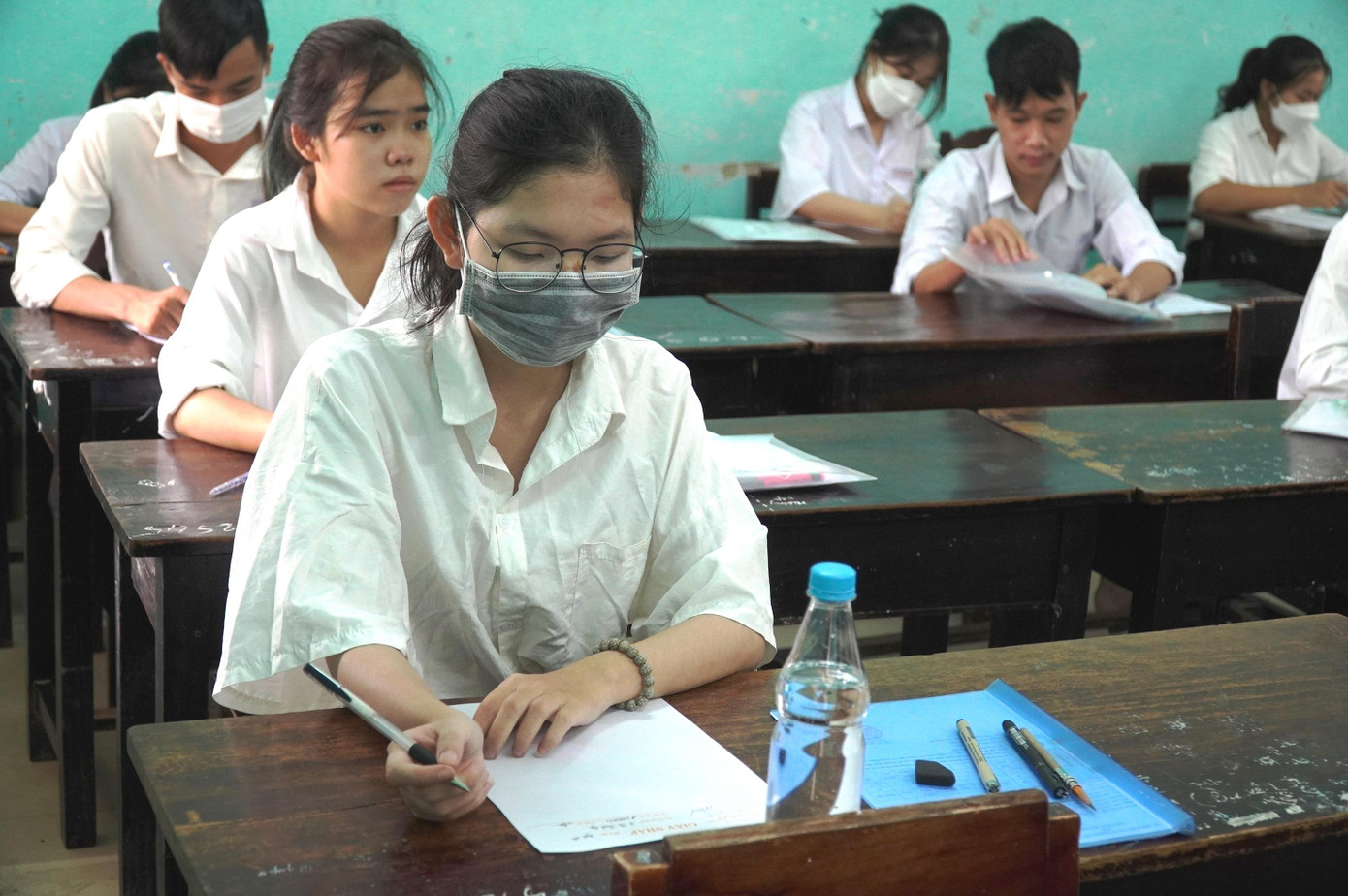 Trong năm học 2021-2022, tỉnh TT-Huế giữ nguyên mức thu học phí cũ.