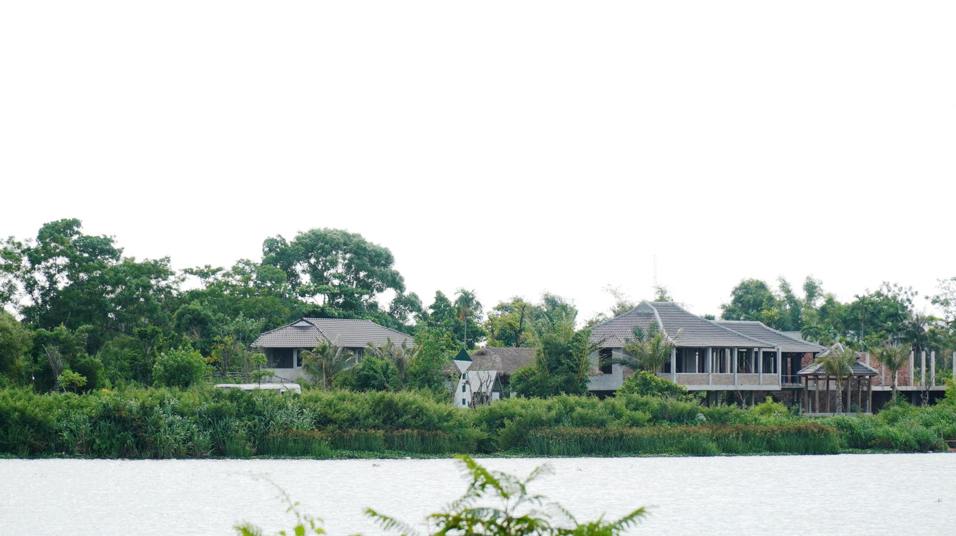 Vi phạm về trật tự xây dựng tại dự án Go Green Farm xảy ra trong thời gian dài nhưng không bị xử phạt hành chính là dấu hỏi lớn về công tác quản lý nhà nước về xây dựng, quy hoạch của các cấp chính quyền ở TT-Huế Vi phạm về trật tự xây dựng tại dự án Go Green Farm xảy ra trong thời gian dài nhưng không bị xử phạt hành chính là dấu hỏi lớn về công tác quản lý nhà nước về xây dựng, quy hoạch của các cấp chính quyền ở TT-Huế