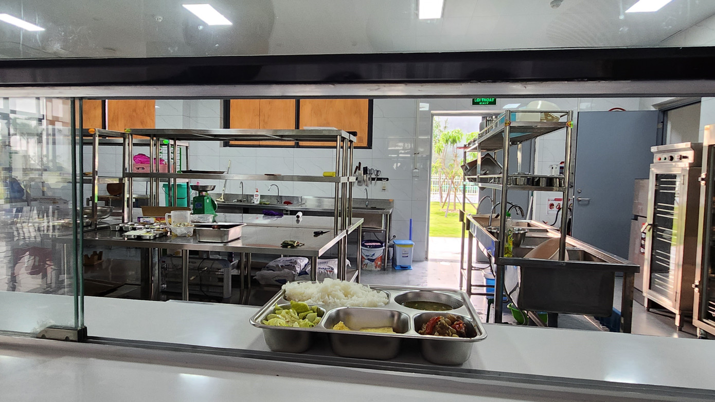 Khu nhà ăn. Ảnh: Ngọc Văn