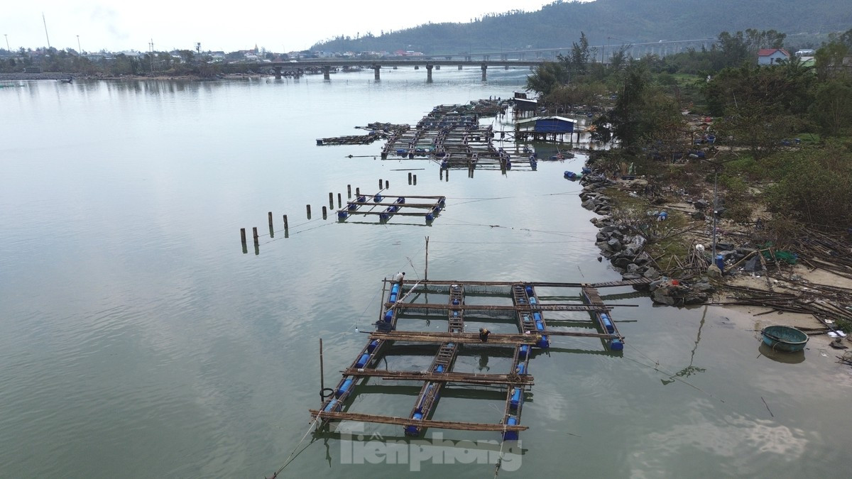 Khu vực Cầu Cũ đầm Lập An, thị trấn Lăng Cô.