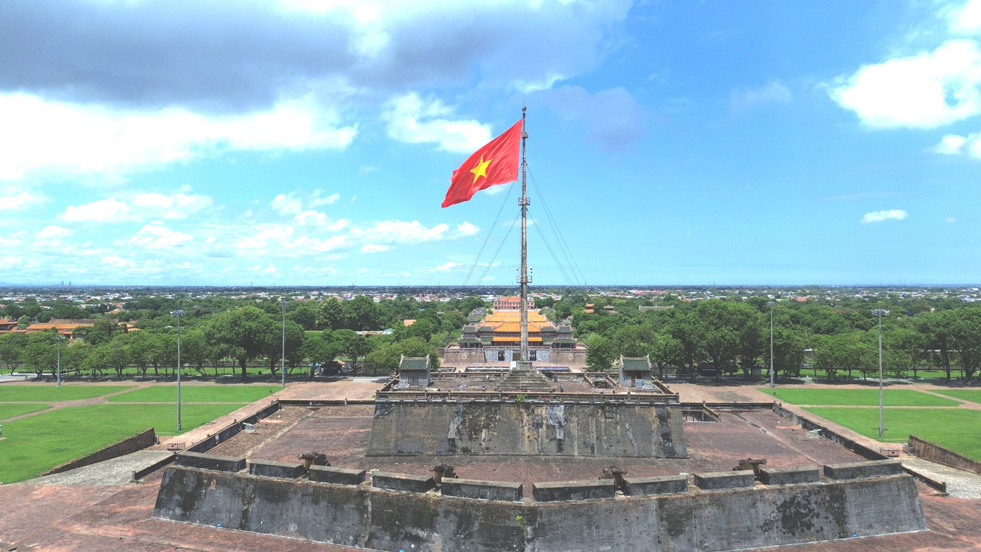 Không gian trước mặt Kỳ đài Huế sẽ được chỉnh trang theo quy hoạch phân khu. Không gian trước mặt Kỳ đài Huế sẽ được chỉnh trang theo quy hoạch phân khu.