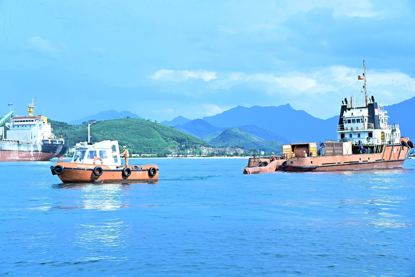 Khu vực diễn tập thuộc vịnh Chân Mây, huyện Phú Lộc, TT-Huế. Khu vực diễn tập thuộc vịnh Chân Mây, huyện Phú Lộc, TT-Huế.