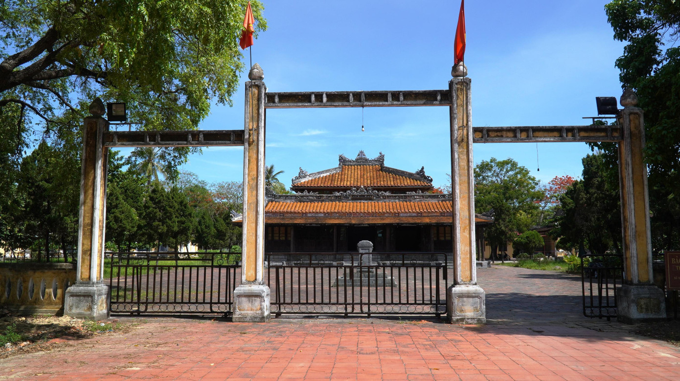 Cũng trong năm 2020, ông Phan Ngọc Thọ, lúc đó là Chủ tịch UBND tỉnh TT-Huế, từng chủ trì phiên họp bàn về phương án sử dụng di tích Quốc Tử giám sau khi di dời các hiện vật lịch sử ra khỏi di tích này. Trung tâm Bảo tồn Di tích Cố đô Huế được giao tiếp quản di tích Quốc Tử giám từ Bảo tàng Lịch sử tỉnh để thực hiện công tác bảo tồn, tu bổ, phát huy giá trị.