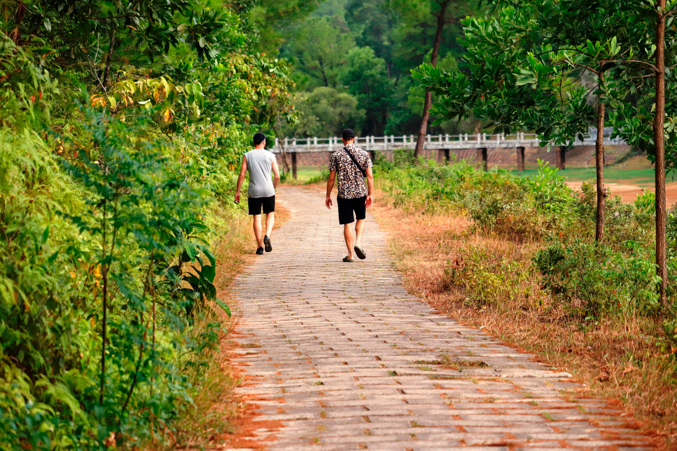 “Thành phố đã sẵn sàng để thực hiện dự án chỉnh trang công viên hồ Thủy Tiên. Ngay sau khi khu đất được Trung tâm Phát triển Quỹ đất tỉnh bàn giao về, một phần tài sản trên đất được xử lý đấu giá xong, thành phố sẽ triển khai ngay dự án này”, ông Võ Lê Nhật nói. (Ảnh: Ngọc Văn)