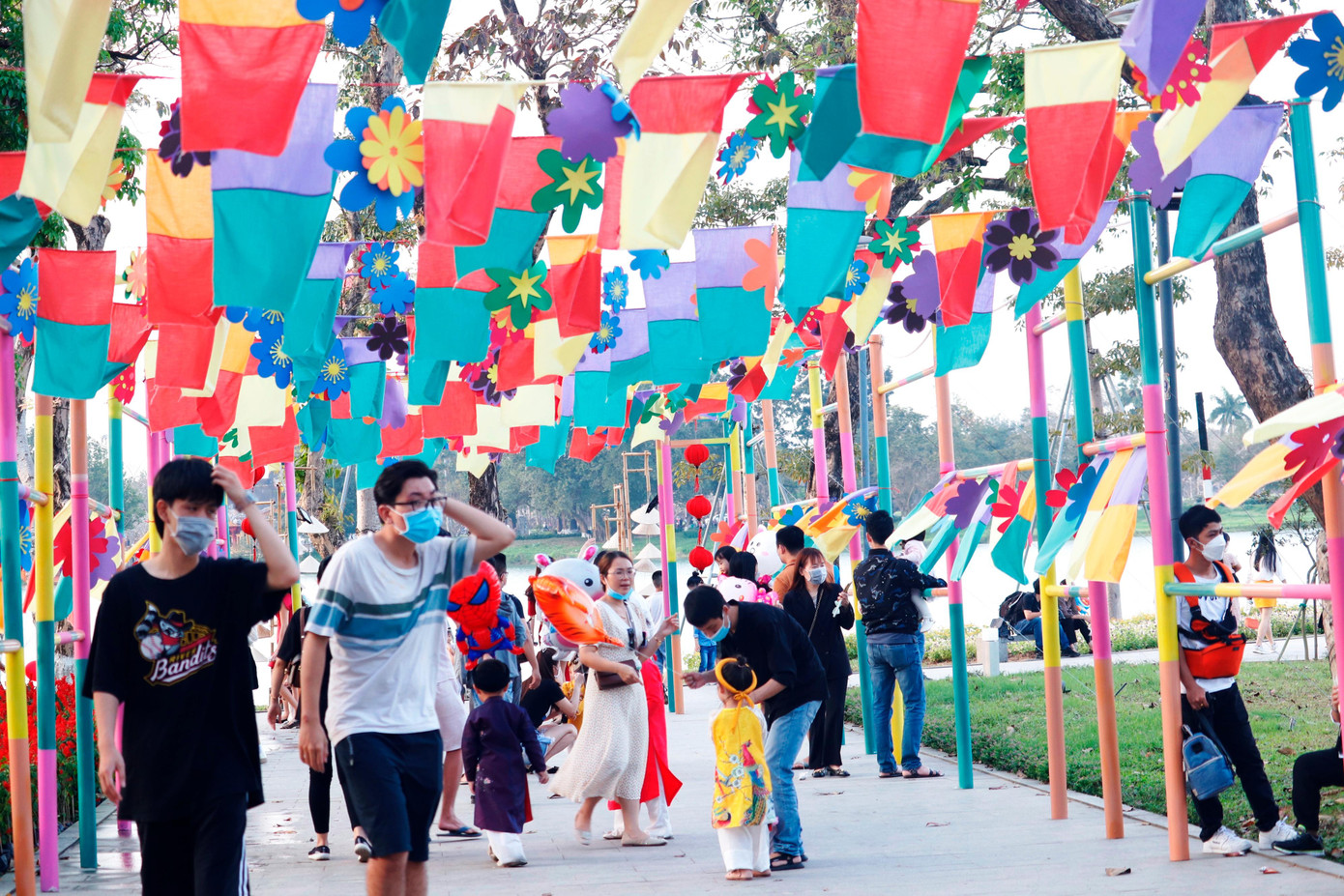 Khách tham quan Huế tăng mạnh trong Tết Nguyên đán vừa qua