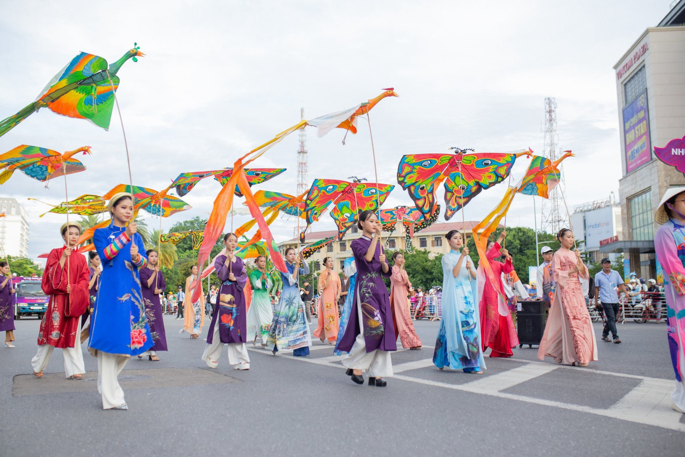 Nghệ thuật diều Huế.