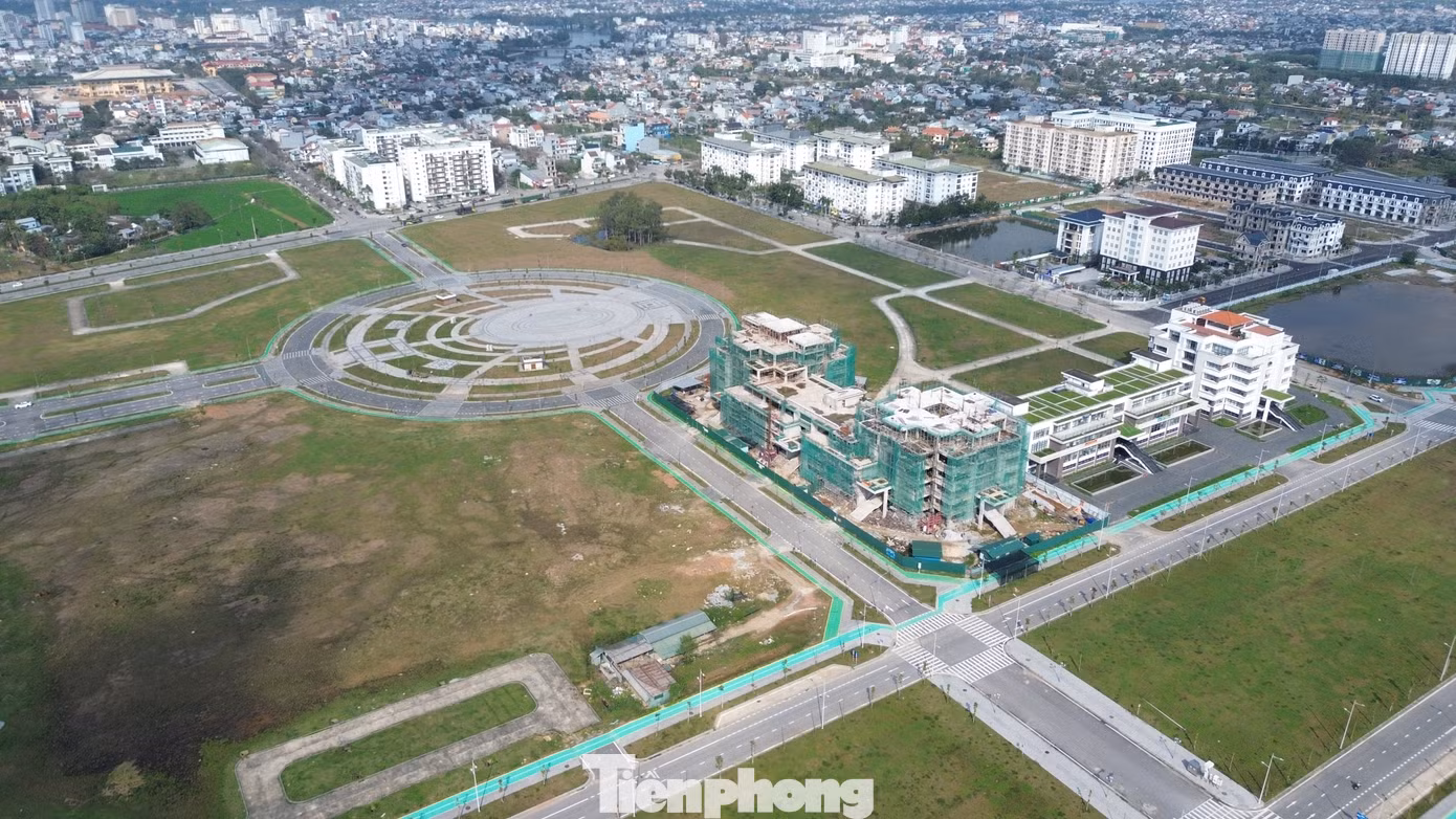 Đây là hạng mục gói thầu có trị giá đầu tư hơn 100 tỷ đồng thuộc dự án Green City Huế. Công trình khởi công vào cuối năm 2019, hoàn thành xây dựng và bàn giao cho BQLDA Đầu tư xây dựng và Phát triển đô thị TP Huế quản lý, vận hành, khai thác vào đầu năm 2025. Đây là hạng mục gói thầu có trị giá đầu tư hơn 100 tỷ đồng thuộc dự án Green City Huế. Công trình khởi công vào cuối năm 2019, hoàn thành xây dựng và bàn giao cho BQLDA Đầu tư xây dựng và Phát triển đô thị TP Huế quản lý, vận hành, khai thác vào đầu năm 2025.