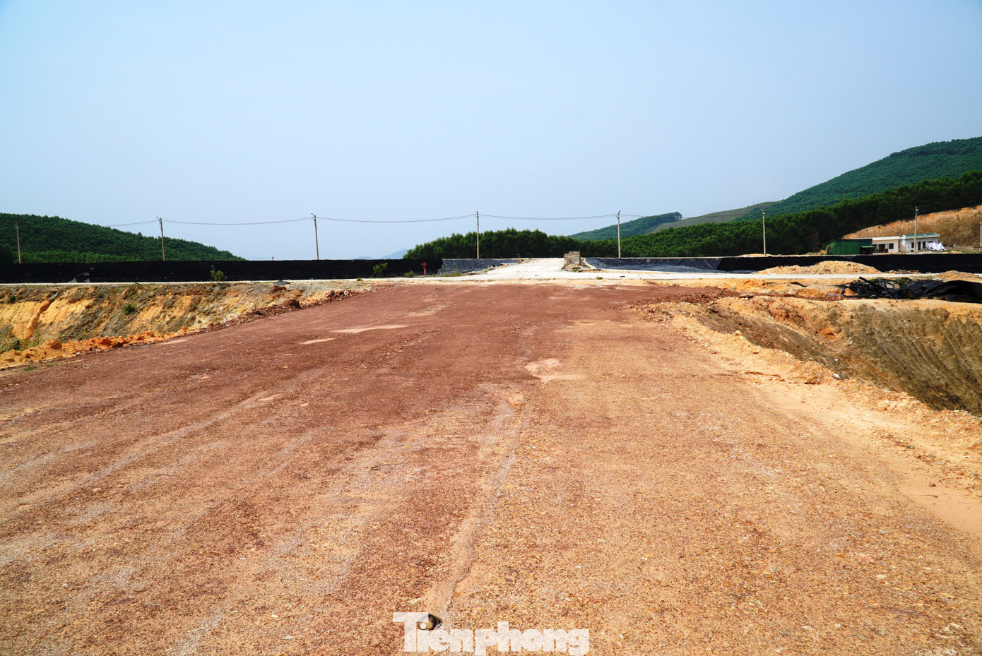 Đây là một trong những công trình dự án trọng điểm của tỉnh TT-Huế về giải quyết ô nhiễm môi trường do rác thải sinh hoạt ở địa bàn các huyện, thị xã, như: Hương Trà, Phong Điền, Quảng Điền và một phần của TP. Huế.