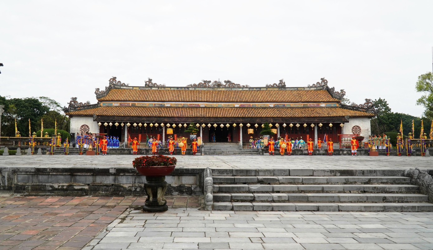 Theo các tài liệu lịch sử, điện Thái Hòa là công trình kiến trúc quan trọng nhất trong Hoàng cung triều Nguyễn. Đây là nơi diễn ra các đại lễ và các cuộc họp đại triều với sự tham gia của nhà vua, hoàng thân, quốc thích và các đại thần.