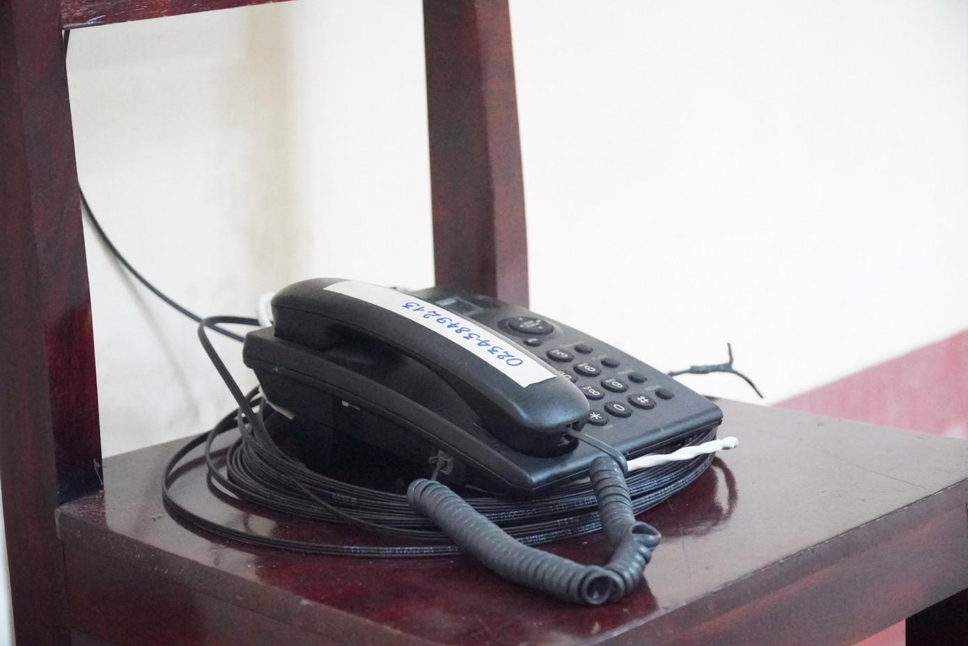 Điều kiện nước uống, thông tin liên lạc phục vụ kỳ thi được đảm bảo. Điều kiện nước uống, thông tin liên lạc phục vụ kỳ thi được đảm bảo.