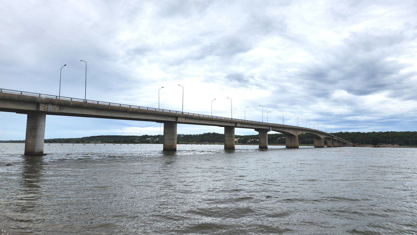 Được biết, UBND TP Huế hiện đã đưa nội dung đổi tên cầu Tam Giang thành Ca Cút vào Đề án đặt tên, đổi tên đường, phố và công trình công cộng trên địa bàn lần thứ XII - năm 2023. Dự kiến, Đề án sẽ được trình HĐND tỉnh TT-Huế xem xét, quyết định trong quý III năm nay.